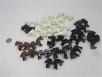 Plusieurs chevaux Lego