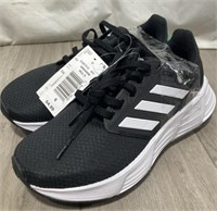 Ladies Adidas Shoes Size 6
