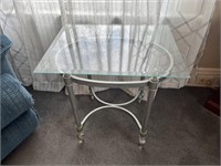 Glass Top End / Accent Table