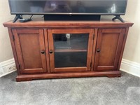 TV Stand / Entertainment Center