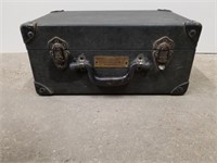 Vintage Trunk/Luggage/Musical/Science Case,  18"