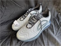 Nike airmax mens tennis shoe sz 9.5 NEW
