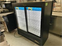 True '7-Up' 2-Sliding Door Refrigerated Display