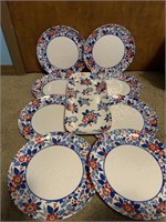 Set of 8 NEW Melamine Dinner Plates and Serving