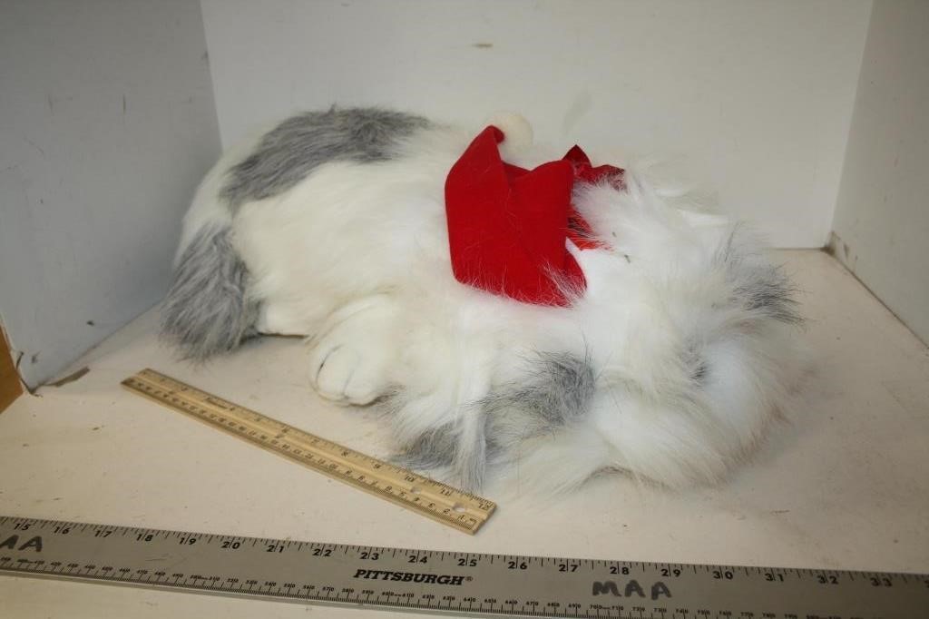 Tiltoys Fluffy Dog w/Santa Hat