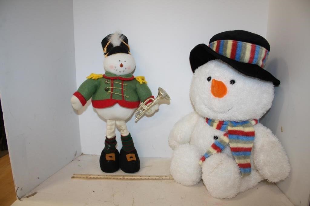 Moveable Snowman & Plush Snowman