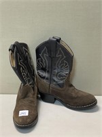 CLEAN PAIR OF COWBOY BOOTS SIZE 10 - FOR KIDS