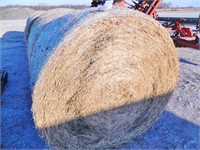 (7) round bales hay