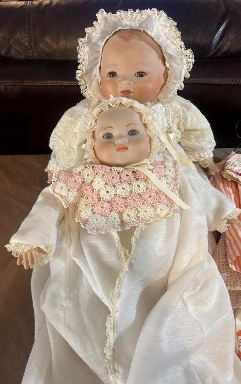 J - LOT OF 2 COLLECTIBLE DOLLS (L29)