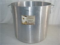 HUGE 80~ Quart Commercial grade Aluminum Pot