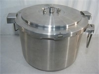 HUGE 35 Liter Buffalo Commercial Pressure Cooker