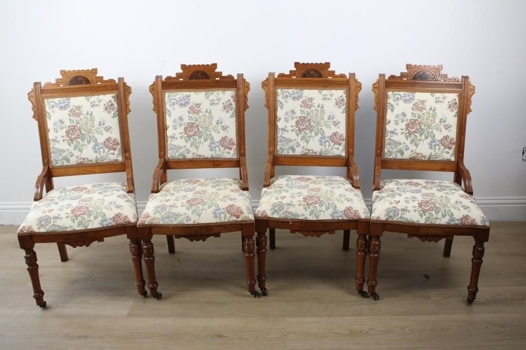 FOUR ANTUQUE DINING CHAIRS WITH FLOWER PATTERN