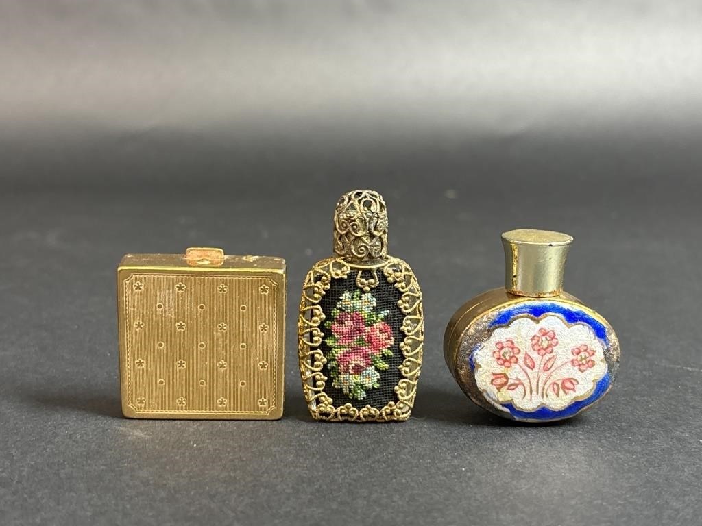 Miniature Perfumes & Elizabeth Arden Blush