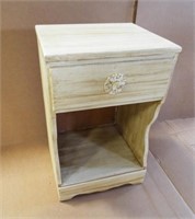 16" X 13½" X 25½" Tall End Table Side Table with