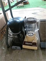 Coffee maker & blinder