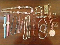 Young Ladies Jewelry Lot