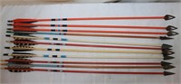 11 Wooden Arrows w/3 & 4 Blade Broadheads, 31-33"