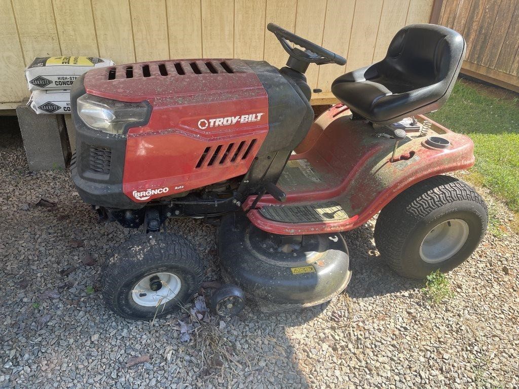 Troy-Bilt Tractor Type Mower-Running Great