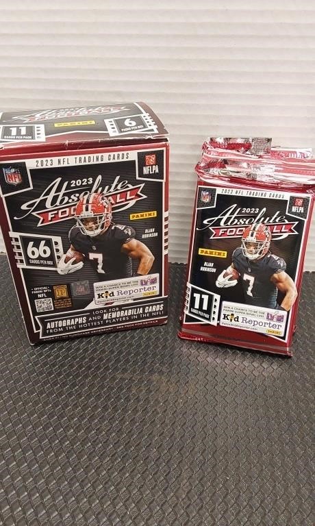 2023 Absolute Football Collectible football