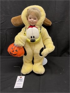 Trick or Treat with Odie, Porcelain Doll