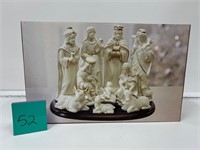 NIB Porcelain Nativity Set