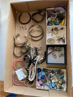 Flat: Bracelets, Earrings
