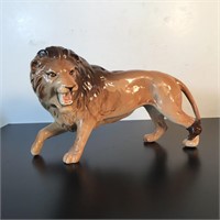 BESWICK LION FIGURINE ENGLAND