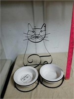 3 piece cat food and water dish set on metal