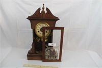 Kitchen Clock (Has Pendulum, No Key, Needs Hinge