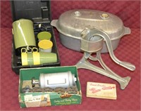 4pcs Vintage Kitchen Items