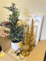 Sm Lighted Christmas Tree; (3) Gold Light Up