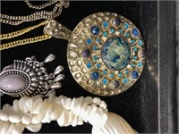 BLUE STONE PENDANT+ JEWELRY MIX