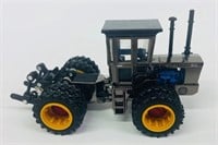 Versatile 125 4wd 1/64 Toy Farmer BLACK CHROME