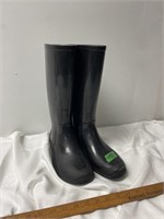 Rubber boots size 7