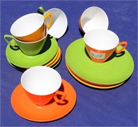 6 Coloured Bakalite 70's cups & saucers