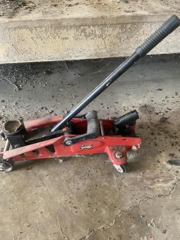 Floor jack