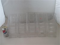 4 présentoirs en plexiglas