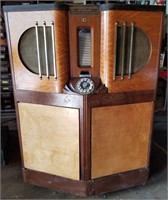 Mills Do-Re-Mi Coin-Operated Jukebox 1930s