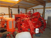 Farmall M, 1941, Steel Wheel Cleated on Rear