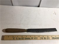 ANTIQUE BREAD KNIFE WITH WOODEN HANDLE - NUNDA
