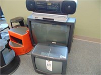 electronic lot 2 tvs, 1 vhs dvd player, boombox