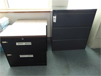 2 2 drawer metal fiiling cabinets