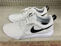 Nike size 7 1/2