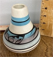 Southwest pottery pot