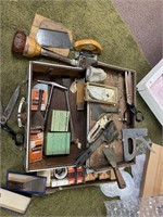 Toolbox vintage carpet tools