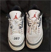 Air Jordan 3 Retro Denim size 9