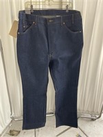Levi Denim Jeans 42x32
