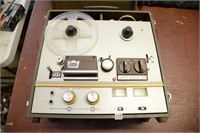 ROBERTS AUDIO SERIES 330 REEL TO REEL