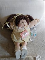 RARE Cabbage Patch Doll w/Black Signature of