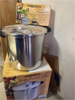 Presto 23 quart pressure cooker w/ canning kit